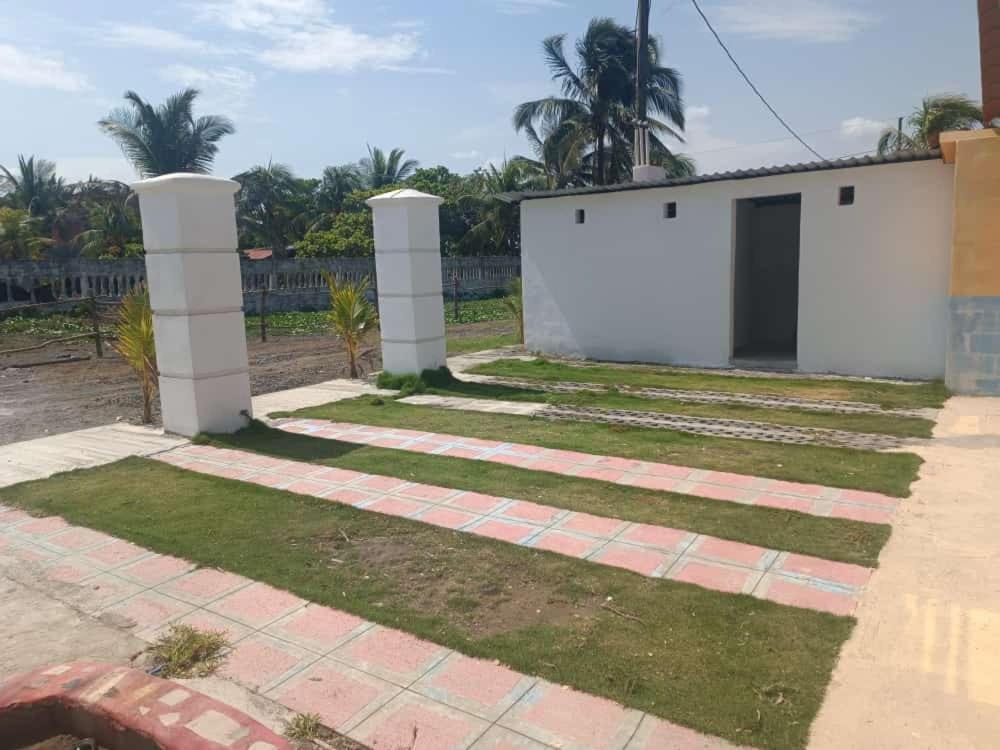 Bungalow azúl doble, monterrico lo de Reyes Las Quechas Exterior foto