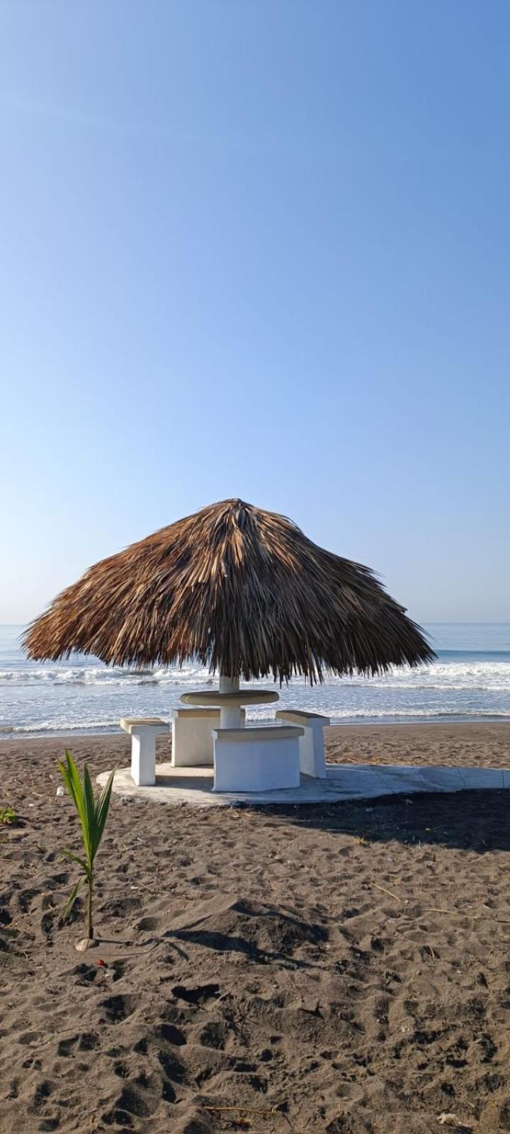 Bungalow azúl doble, monterrico lo de Reyes Las Quechas Exterior foto